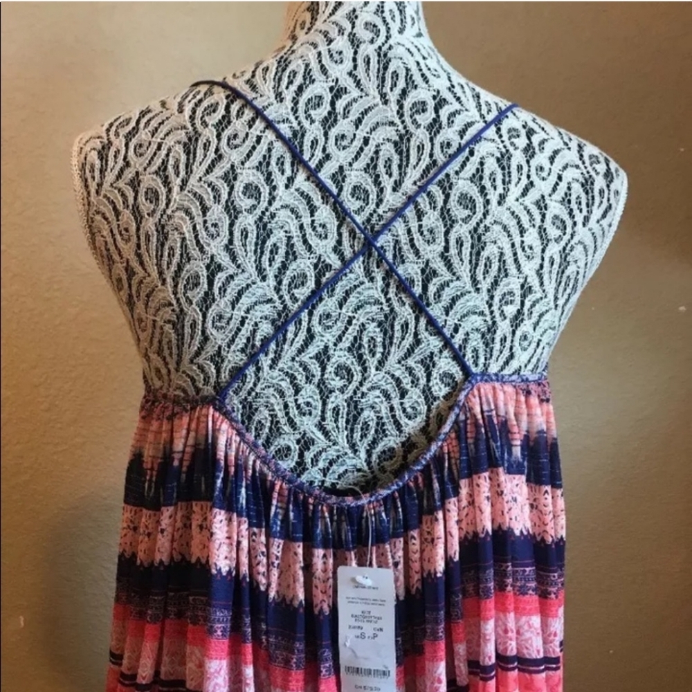 NO LONGET AVAIL NWT BEBE Caravan Strip Crisscross Back Tank Top women's size M - Picture 5 of 5